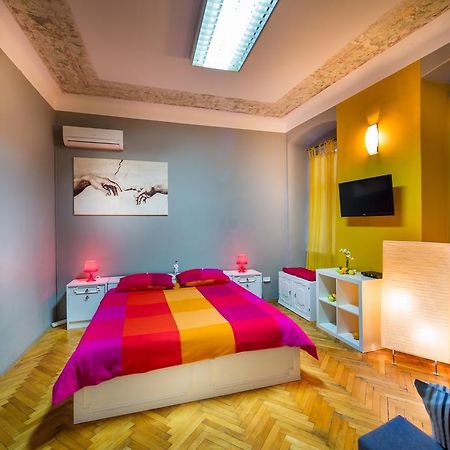 Apartment Korzo Filodrammatica Риека Номер фото
