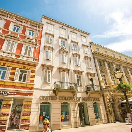 Apartment Korzo Filodrammatica Риека Экстерьер фото