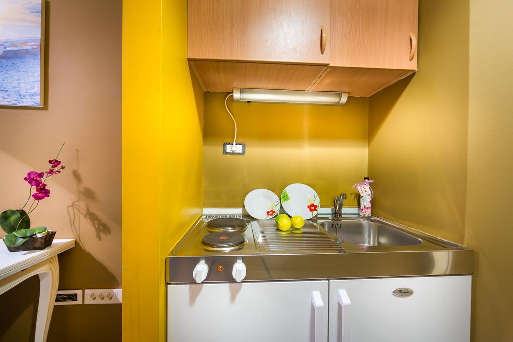 Apartment Korzo Filodrammatica Риека Номер фото
