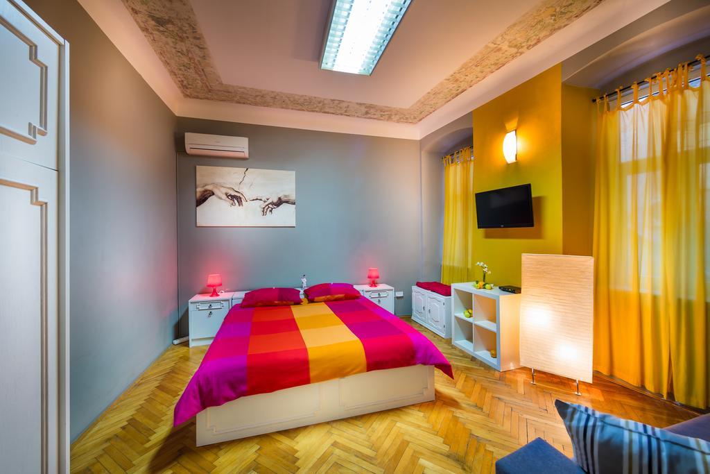 Apartment Korzo Filodrammatica Риека Номер фото