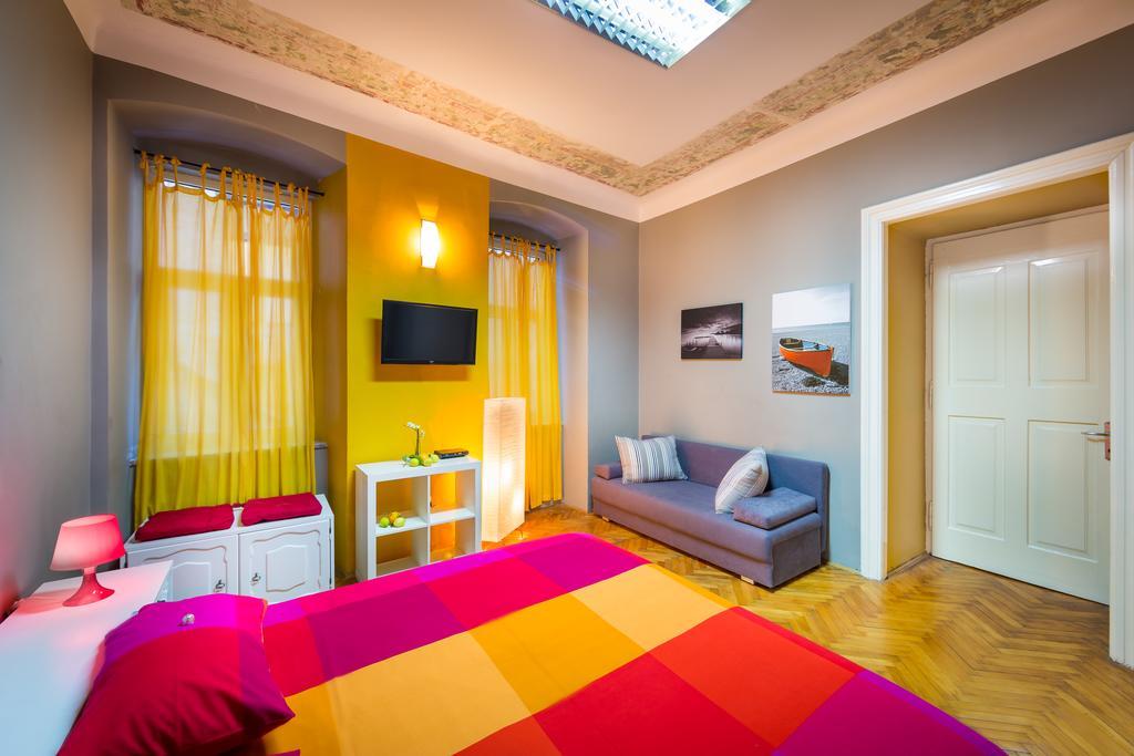 Apartment Korzo Filodrammatica Риека Экстерьер фото