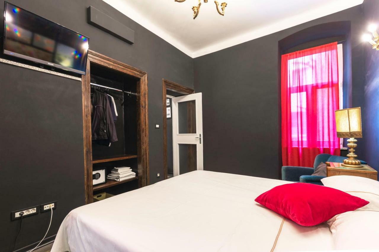 Apartment Korzo Filodrammatica Риека Экстерьер фото