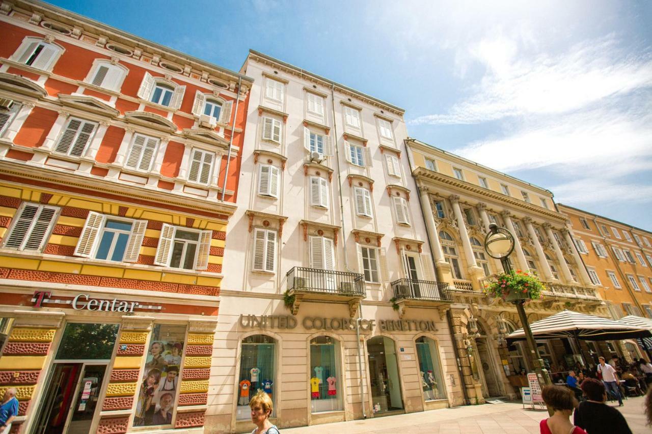 Apartment Korzo Filodrammatica Риека Экстерьер фото